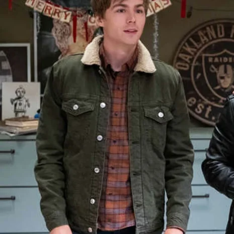 13 Reasons Why Miles Heizer Green Jacket