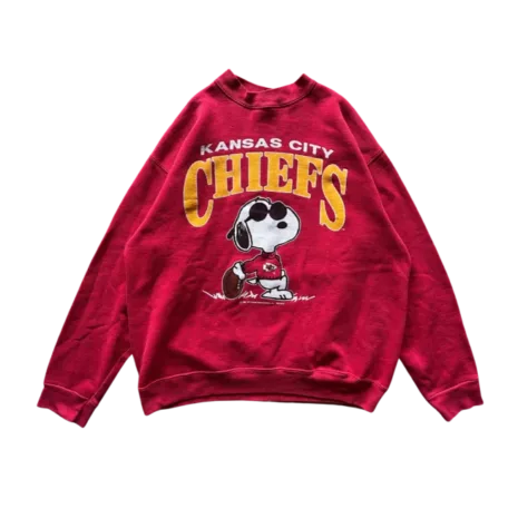 Vintage-90s-Snoopy-KC-Chiefs-Sweatshirt-1.webp